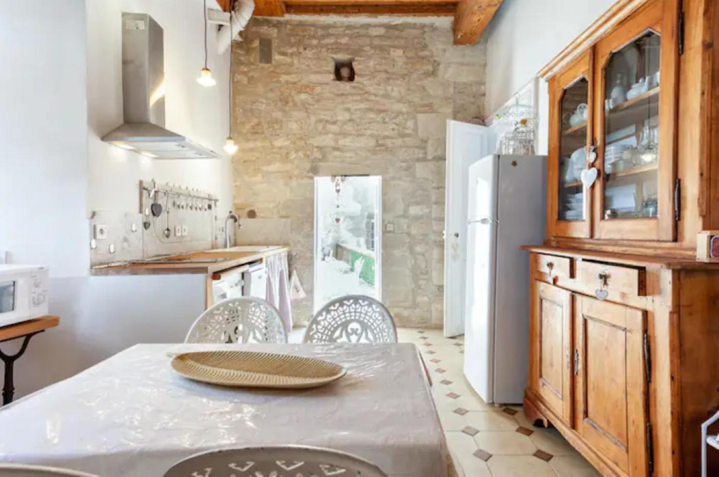 Appartement Spacieux Avec Deux Chambres Au Chateau Valence (Gard) Exterior foto