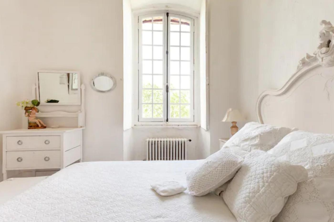 Appartement Spacieux Avec Deux Chambres Au Chateau Valence (Gard) Exterior foto