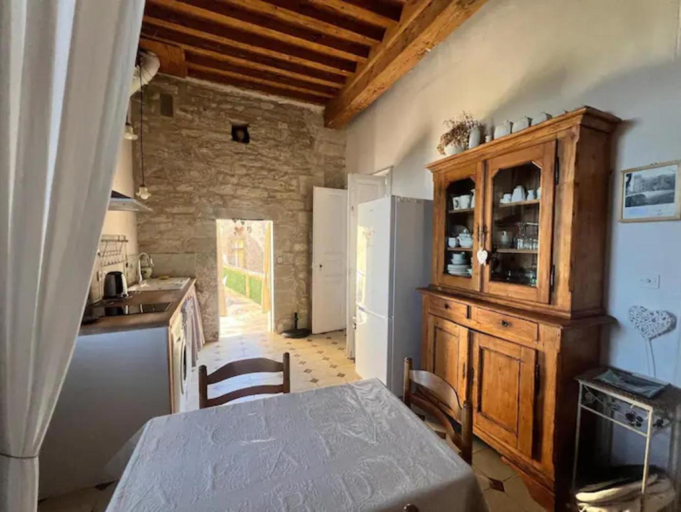 Appartement Spacieux Avec Deux Chambres Au Chateau Valence (Gard) Exterior foto